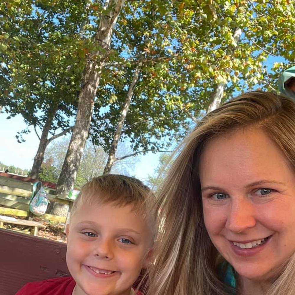 Meet your Posher, Lisa